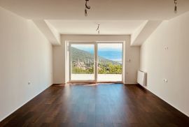 Oprič – Novoizgrađeni stan sa velikim terasama i prekrasnim pogledom, Opatija - Okolica, Appartement