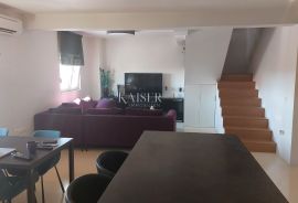 Zadar, penthouse sa krovnom terasom blizu centra, Zadar, Appartement