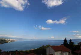 Opatija,okolica, mansarda, jednosoban stan s terasom i veličanstvenim pogledom, Opatija, Flat