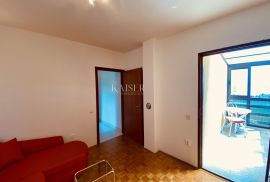 Ičići – Mali slatki studio apartman s prekrasnim pogledom 700 m od plaže, Opatija - Okolica, Appartement