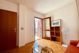 Ičići – Mali slatki studio apartman s prekrasnim pogledom 700 m od plaže, Opatija - Okolica, Flat