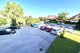 Zagreb, Donja Dubrava - stan 2S+DB sa parkingom, Donja Dubrava, Apartamento