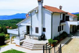 VIŠKOVO, SARŠONI - Kuća s bazenom u mirnom okruženju, Viškovo, House