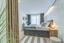 Novi Vinodolski - villa sa bazenom 300m2, Novi Vinodolski, بيت