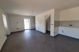 Rabac - kuća s bazenom 500 m od mora, 82 m2, Labin, Casa