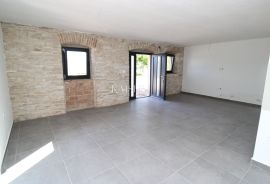 Rabac - kuća s bazenom 500 m od mora, 90 m2, Labin, Casa