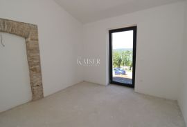 Rabac - kuća s bazenom 500 m od mora, 90 m2, Labin, Maison