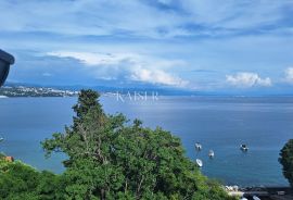 Opatija, centar, stan na III katu s terasom i pogledom na more, Opatija, Apartamento