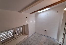 Opatija, centar, stan na III katu s terasom i pogledom na more, Opatija, Apartamento