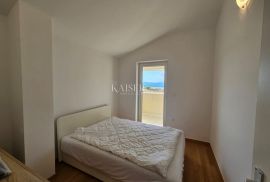 Otok Krk, Malinska - apartman 100m2, pogled more, Malinska-Dubašnica, Daire