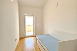 Otok Krk, Malinska - apartman 100m2, pogled more, Malinska-Dubašnica, Appartement