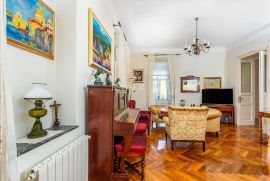 Opatija - etaža vile 50 metara od mora, Opatija, Appartement