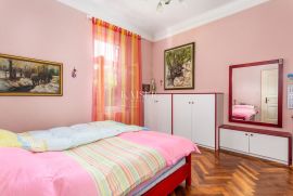 Opatija - etaža vile 50 metara od mora, Opatija, Wohnung