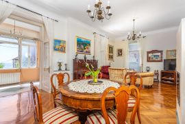 Opatija - etaža vile 50 metara od mora, Opatija, Appartement