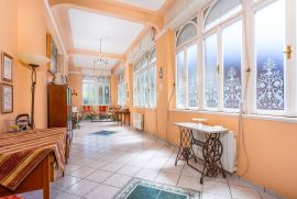 Opatija - etaža vile 50 metara od mora, Opatija, Appartement