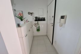 Crikvenica - stan, 1S+DB na mirnoj lokaciji, Crikvenica, Appartement