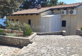 Lošinj - predivna kuća s jedinstvenim pogledom na more, Mali Lošinj, House