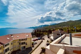 Opatija - Troetažni stan s krovnom terasom i panoramskim pogledom na more, Matulji, Διαμέρισμα