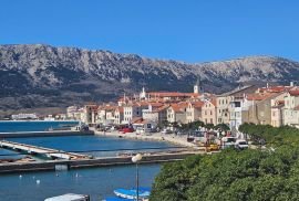 Baška - šarmantna kuća u staroj jezgri 85m2, Baška, Дом