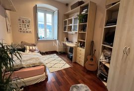 Rijeka, Centar - Prostrani stan za najam u poslovno stambenoj zgradi 164 m2, Rijeka, Appartment