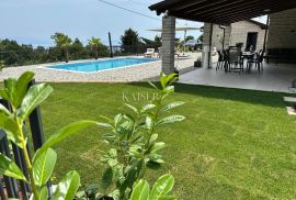 Opatija - mediteranska villa, pogled na more, 328m2, Opatija, Famiglia