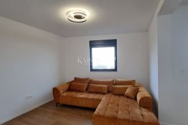 Opatijska rivijera, okolica,dvosobni dvoetažni stan u novogradnji s panoramskim pogledom, Opatija, Apartamento