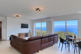 Rabac - luksuzna vila s morem na dlanu, 200 m2, Labin, بيت