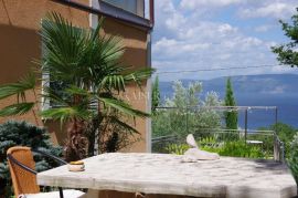 Rabac - apartmanska kuća s bazenom, 500 m2, Labin, Дом