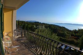 Rabac - apartmanska kuća s bazenom, 500 m2, Labin, Haus