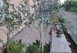 Opatija, Pobri, dvosoban stan s terasom i dva parkirna mjesta, Opatija - Okolica, Appartement