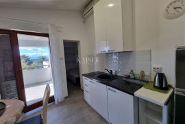 Crikvenica, Selce - dvije etaže sa 4 apartmana, Crikvenica, Wohnung