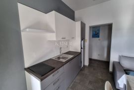 Crikvenica, Selce - dvije etaže sa 4 apartmana, Crikvenica, Flat