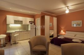 Crikvenica, Selce - Vila sa 7 apartmana, Crikvenica, Haus