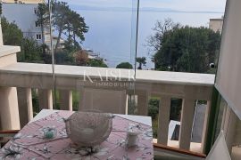 Opatija, dvoetažni stan prvi red do mora, Opatija, Kвартира