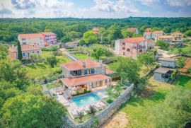 Otok Krk, Malinska - ekskluzivna villa 320m2, pogled na more, Malinska-Dubašnica, بيت