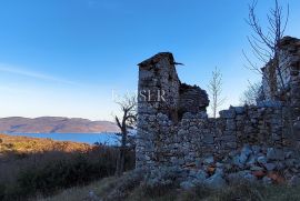 Brseč - građevinsko zemljište s ruševinama, 2300m2, Mošćenička Draga, Terrain