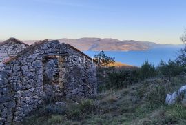 Brseč - građevinsko zemljište s ruševinama, 2300m2, Mošćenička Draga, Terrain