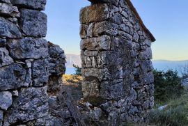 Brseč - građevinsko zemljište s ruševinama, 2300m2, Mošćenička Draga, Земля