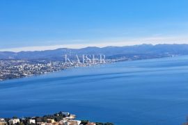 Opatija, okolica 1000 m2 građevnog zemljišta s otvorenim pogledom na Kvarner, Opatija, Terrain