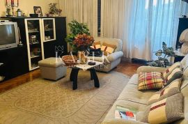 Rijeka, Potok - 4SKL stan na 1.katu s vlastitim parkingom, Rijeka, Apartamento