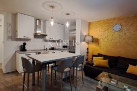 Opatija, jednosoban stan s pogledom na more i roštiljem, Opatija, Apartamento