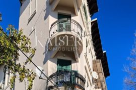 Opatija, centar trosobni komforni stan u austrougarskoj vili s pogledom na obalu i more, Opatija, Apartamento