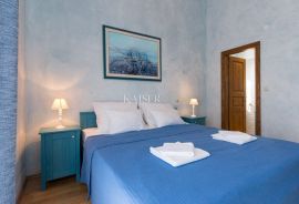 Otok Krk, Dobrinj, okolica - luksuzna villa 181m2, Dobrinj, Ev