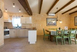 Otok Krk, Dobrinj, okolica - luksuzna villa 179m2, Dobrinj, Famiglia