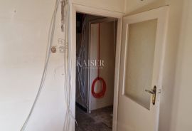 Rijeka, Turnić - stan 53m2 sa započetom adaptacijom, Rijeka, Appartement