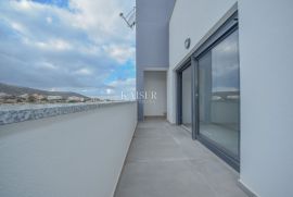 Vinjerac - luksuzni penthouse 135m2, 1. red do mora, Posedarje, Διαμέρισμα