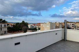 Zadar - luksuzni penthouse 110m2 + krovna terasa 80m2, Zadar, Appartement