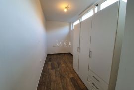 Istra - Poreč, stan u prizemlju, dvorište, blizina mora, Poreč, Apartamento