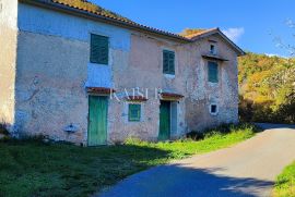 Brseč - kuća za renovaciju, 180 m2, Mošćenička Draga, House