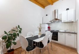 Istra, Fažana - kuće s bazenom, 140 m2, Fažana, Casa